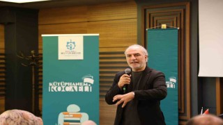 Yazar Tufan Kitap okumak yerine ekrana baktıkları bir dünya yaşanıyor