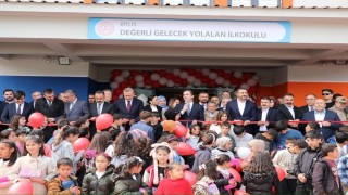 Yolalanda ilkokul binası ve 112 Acil Komuta Merkezi hizmete açıldı