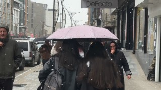 Yüksekovada önce kar sonra yağmur etkili oldu