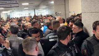 Zafer Partisi Genel Başkanı Ümit Özdağ, Cumhurbaşkanına hakaret suçundan hakim karşısında