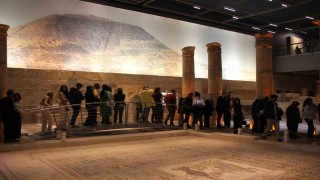 Zeugma Mozaik Müzesi bayramda ziyaretçi akınına uğruyor