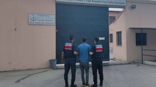 13 Yıl Hapis Cezası Olan Firari Osmaniye’de Yakalandı 13 Yıl Hapis Cezası Olan Firari Osmaniye’de Yakalandı