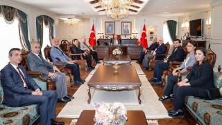 Adana Valisi Köşger, Vakıflar Haftası’nda Vakıf Temsilcilerini Ağırladı