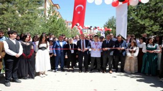 Ağrı Hayrettin Atmaca Anadolu Lisesinden 19 proje TÜBİTAK fuarında sergilendi