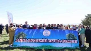 Ağrıda Anneler Gününe özel Anne Akademisi Hatıra Ormanı oluşturuldu