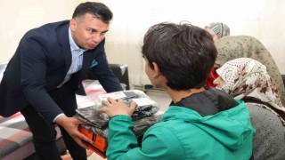 Aile yılı kapsamında bayram öncesi anlamlı ziyaret: 84 öğrenciye spor seti dağıtıldı.