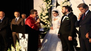 ‘Aile Yılına Anlamlı Katkı: Esenlerde nikah ücretleri kaldırıldı