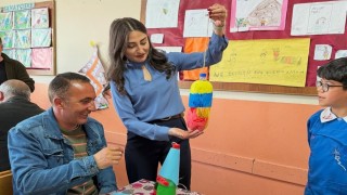 Aileler ve öğrenciler kuşlara yuva oldu