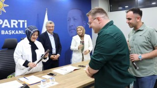 AK Parti Kütahya İl Gençlik Kollarından Anneler Günü sürprizi