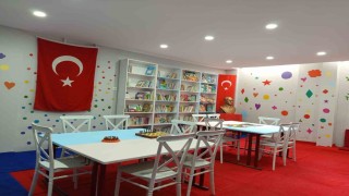 Akdenizli öğrenciler Hatayda kütüphane kurdu