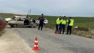 Aksarayda otomobiller çarpıştı: 1 ölü, 3 yaralı