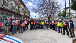 Akşehir İlçe Jandarma Komutanlığından traktör kazalarını önleme çalışması
