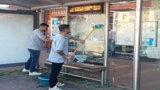Alanyada otobüs duraklarına bakım