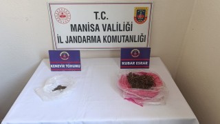 Alaşehirde uyuşturucu taciri gözaltına alındı