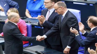 Almanyada Friedrich Merz, meclisteki ikinci tur oylamada ülkenin yeni başbakanı seçildi