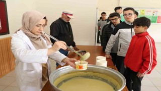 Amasyada öğrencilere sıcak bir başlangıç: En Sağlıklı Kase projesi hayata geçti