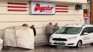 Ankarada ceviz büyüklüğünde dolu yağdı