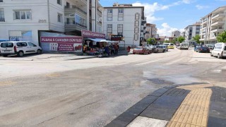 Ankarada iki otomobil çarpıştı: 3ü ağır 9 yaralı