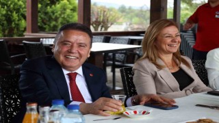 Antalya BB Başkanı Muhittin Böcek başkanlığında, Safranboluda Cittaslow Ulusal Ağ toplantısı gerçekleştirildi
