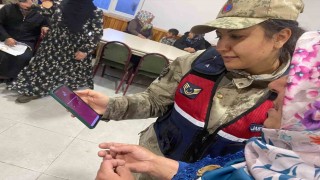 Ardahanda jandarma kadınları KADES hakkında bilgilendirdi