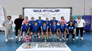 Asiye Ağaoğlu Anadolu Lisesi Kız Futsal Takımı, dünya kupası yolcusu