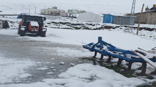 Aşkalede kar sürprizi