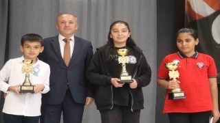 Atıkları sanata dönüştürdüler, temiz dünyayı kaleme aldılar