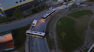 Avcılarda freni patlayan İETT otobüsü bir başka otobüse çarptı, yol trafiğe kapandı