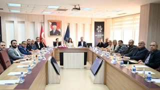 Aydında gündem ‘deprem oldu