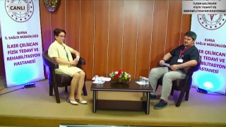 Ayna karşısında duruş bozukluğu skolyozun habercisi olabilir