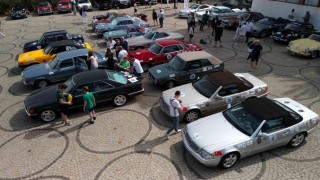 Ayvalıkta klasik otomobillerin 27. Batı Anadolu Rallisi heyecanı
