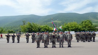 Azerbaycan ve İrandan ortak askeri tatbikat