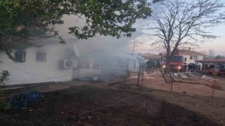 Babaeskide köy evinde yangın