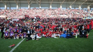 Bakan Bakdan, Süper Lige yükselen Gençlerbirliğine tebrik