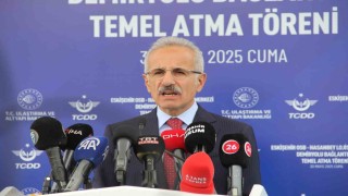 Bakan Uraloğlu, Eskişehirde Hasanbey Lojistik Merkezi Demiryolu Bağlantısı Temel Atma Törenine katıldı