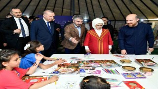 Bakan Yardımcısı Zafer Tarıkdaroğlu, Cumhurbaşkanı Erdoğana Etnospor Festivalinde eşlik etti