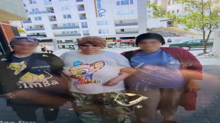Balkondan düşen kadın hayatını kaybetti