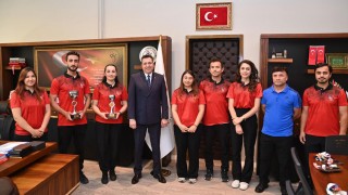 Başarılı Sporculardan Rektör Uzun’a Ziyaret