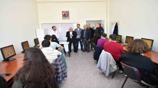 Başkan Büyükkılıç, geleceğin bilişim yıldızları ile bir araya geldi