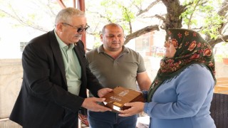 Başkan Metin şehit annelerini unutmadı