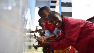 Başkan Öztürkten Türkiye Diyanet Vakfına kurban bağışı ve su kuyusu desteği