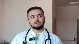 Batmanda 4 yaşındaki çocuğun, 16 günlük kardeşine verdiği badem şekeri boğazından operasyonla çıkarıldı