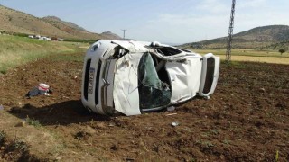Batmanda kamyonet takla attı: 1 ölü, 2 yaralı