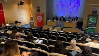 Bayburtta bağımlılıkla mücadele konulu panel düzenlendi