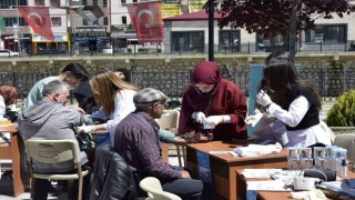 Bayburtta ‘Hipertansiyon Günü kapsamında vatandaşların tansiyonları ölçüldü