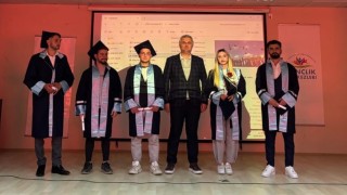 Bayburtta meslek öğrenen öğrenciler mezuniyet heyecanı yaşadı