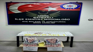 Bayraklıda binlerce uyuşturucu hap ele geçirildi