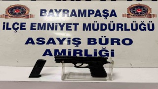 Bayrampaşada sosyal medyadan tanıştığı kadınları gasp eden zanlı kamerada