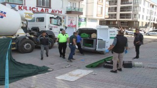 Beton mikserinin altında kalan yaşlı adam hayatını kaybetti