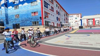 Beylikdüzü Büyükşehir İlkokulunda 3 Haziranda ilk ders: Bisiklet